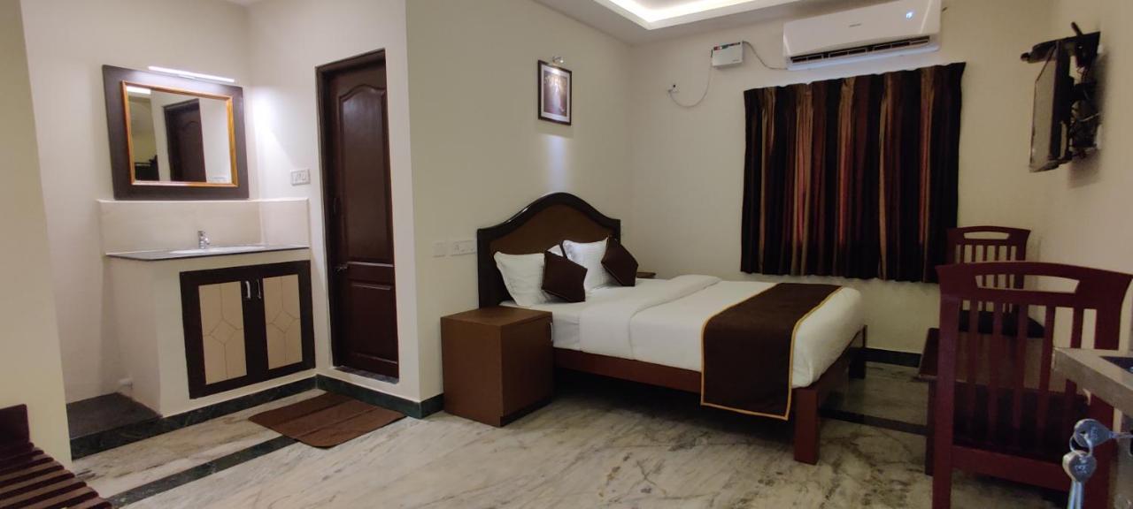 Rmc Travellers Inn Chennai Zewnętrze zdjęcie