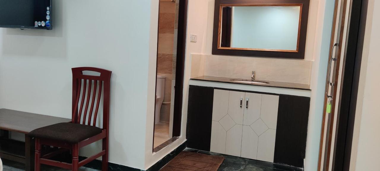 Rmc Travellers Inn Chennai Zewnętrze zdjęcie